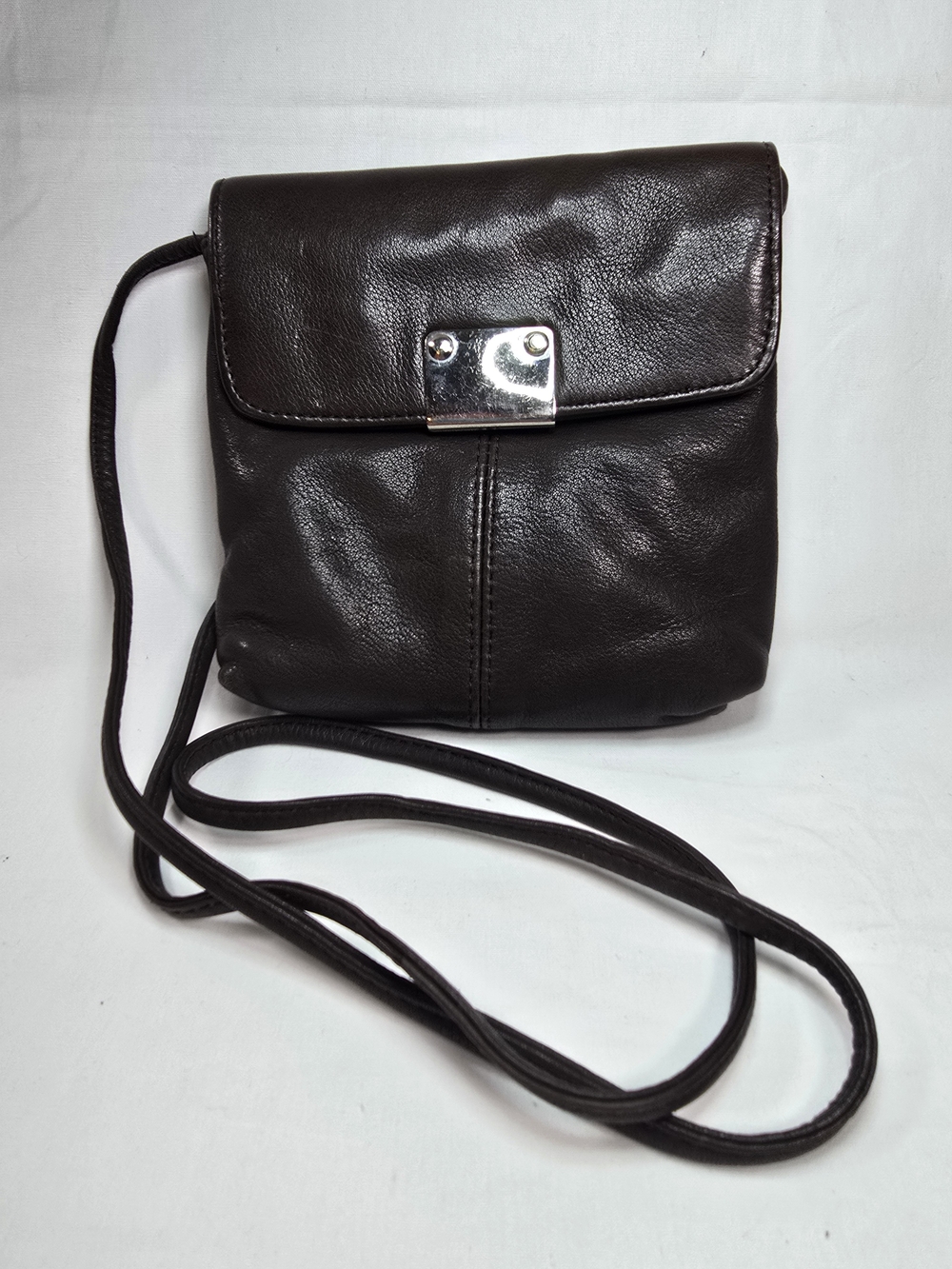 Vintage Black Leather Crossbody Bag - Classic Everyday Carry